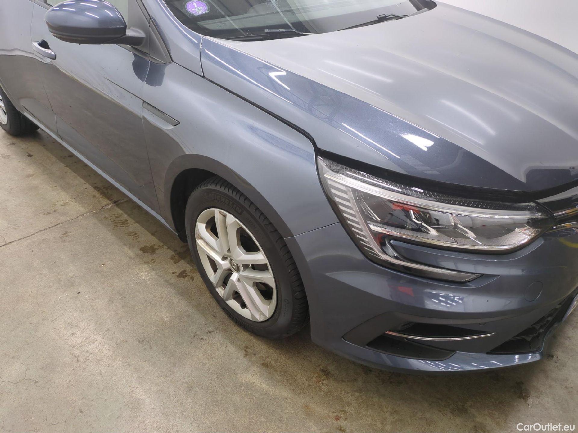  Renault  Megane RENAULT Mégane Berline / 2020 / 5P / Berline Business TCe 140 EDC FAP -21B #27