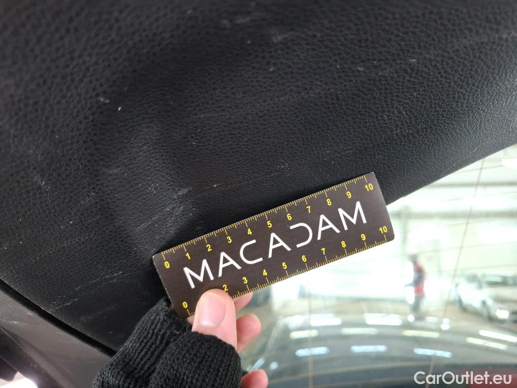  Toyota  Corolla TOYOTA  / 2018 / 5P / Berline Hybride 122h Dynamic Business Stage Acad #16