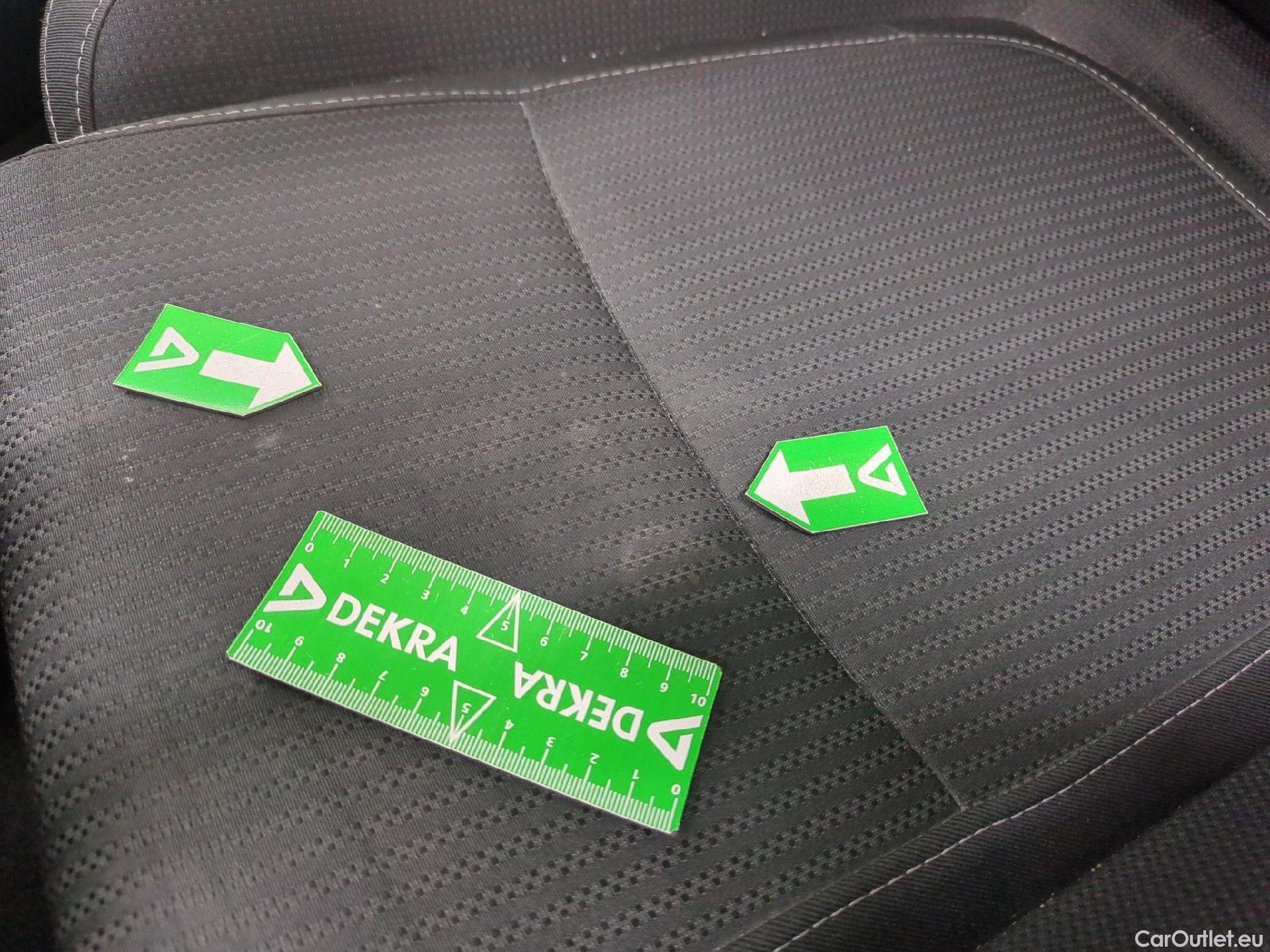  Renault  Megane RENAULT Mégane Berline / 2020 / 5P / Berline Business TCe 140 EDC FAP -21B #1