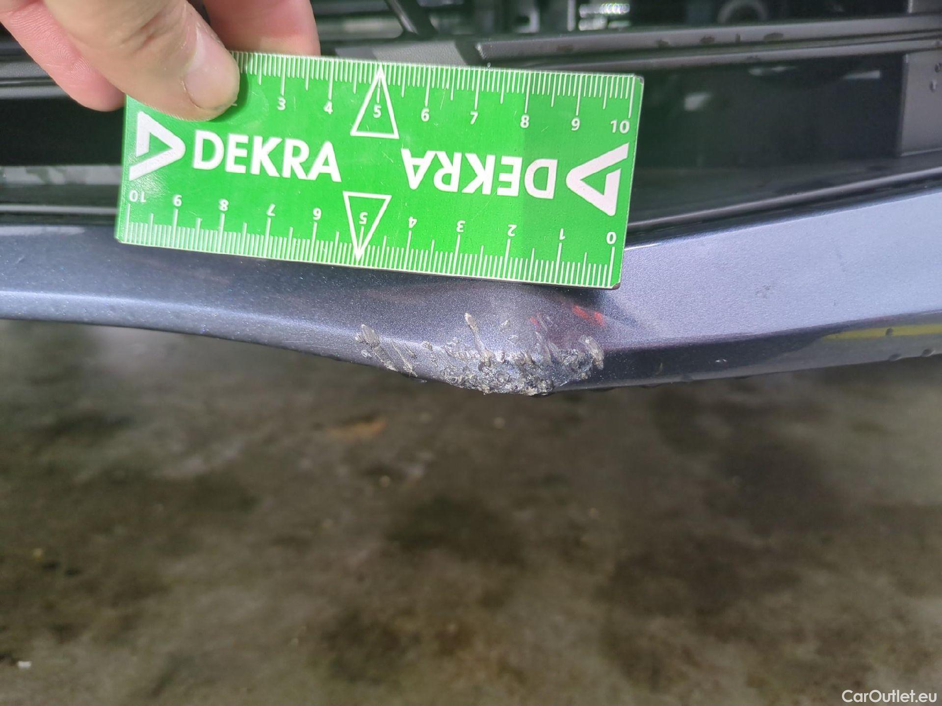  Renault  Megane RENAULT Mégane Berline / 2020 / 5P / Berline Business TCe 140 EDC FAP -21B #13