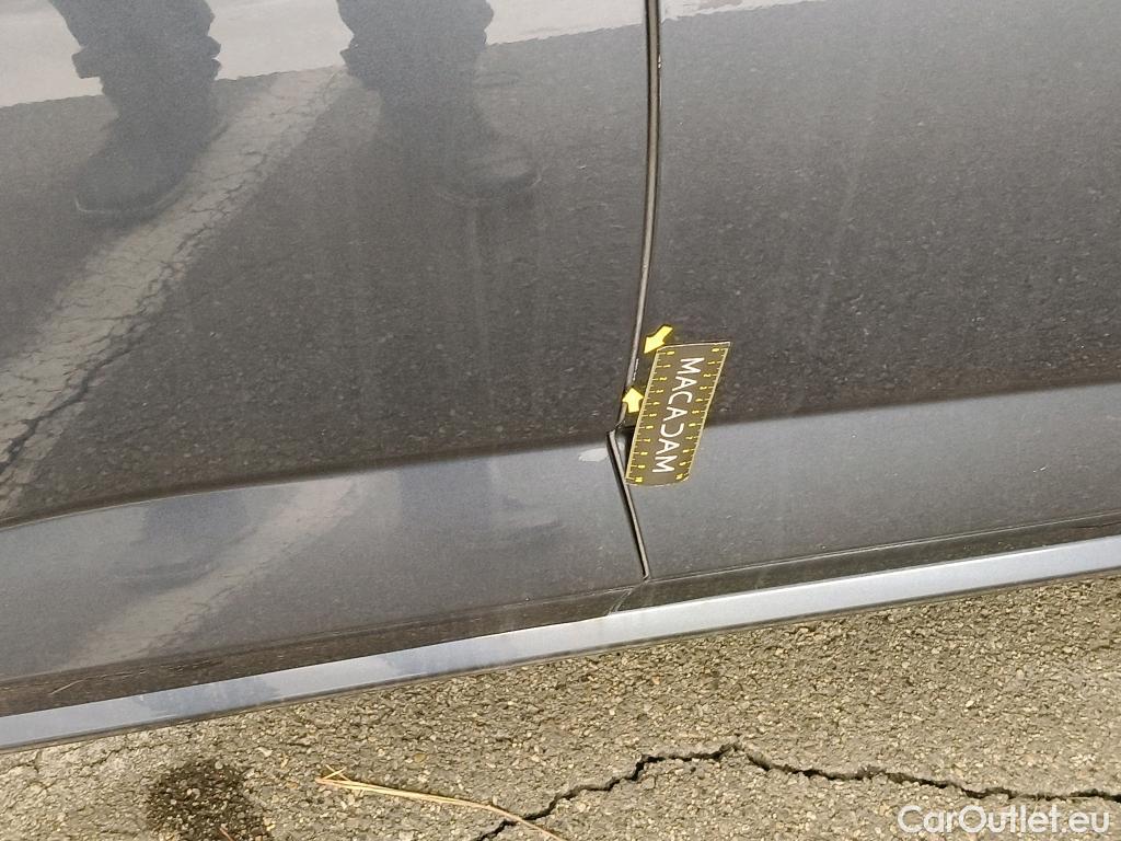  Renault  Megane  IV Berline 5 ptes. Business 1.5 dCi 115CV BVM6 E6d #37