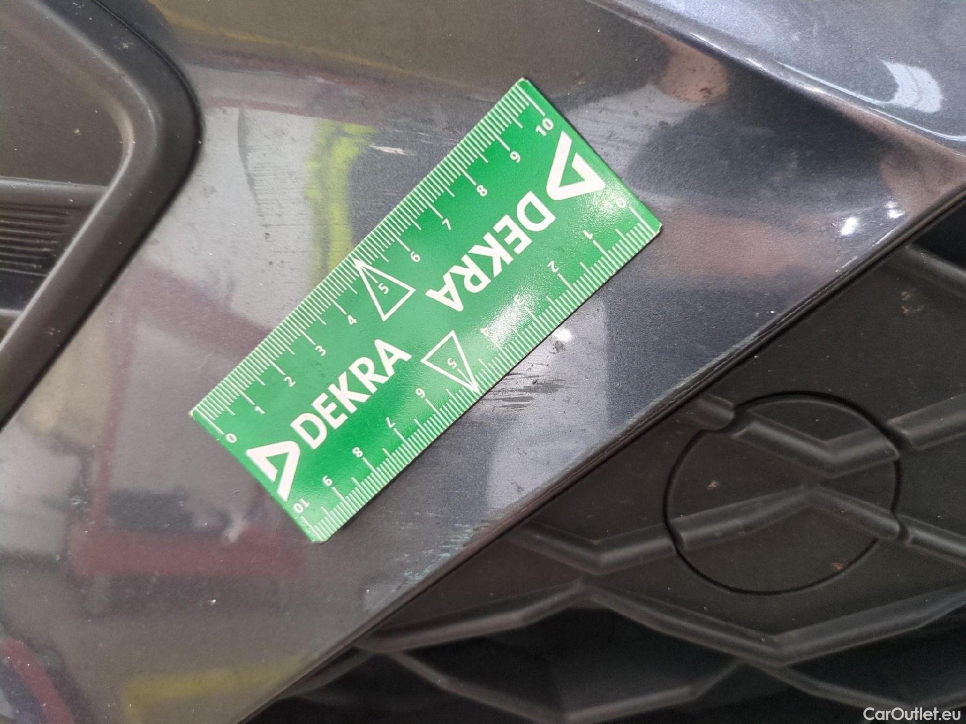  Seat  ATECA SEAT  / 2020 / 5P / SUV 1.0 TSI 115 S&S Style Business TVU #40