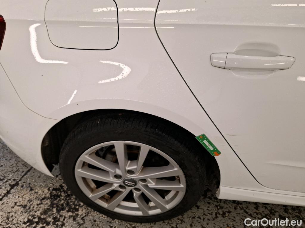  Audi  A3 AUDI  Sportback e-tron / 2016 / 5P / Berline 40 e-tron S TRONIC BUSINESS LINE #30