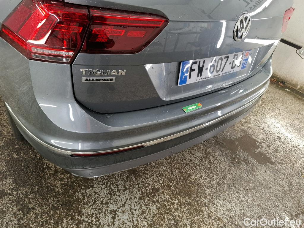  Volkswagen  Tiguan VOLKSWAGEN  Allspace / 2017 / 5P / SUV 2.0 TDI 150 DSG7 Carat #3