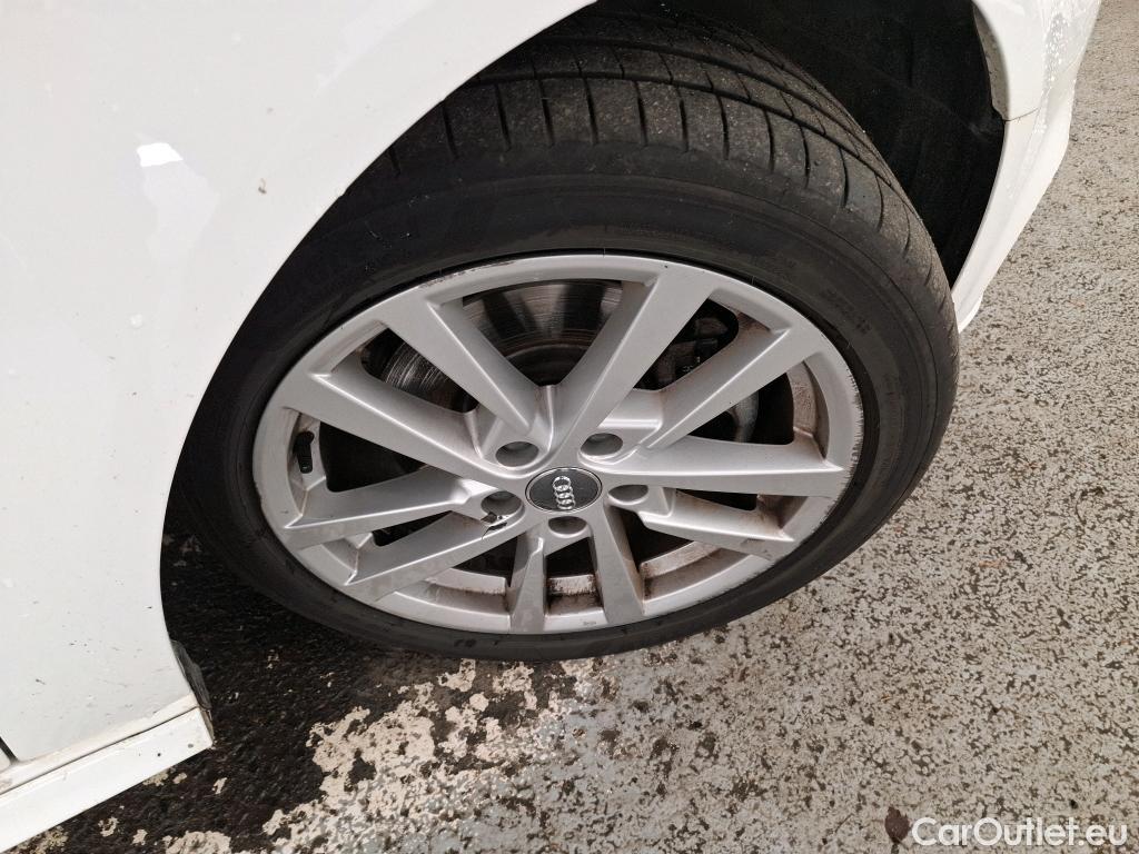  Audi  A3 AUDI  Sportback e-tron / 2016 / 5P / Berline 40 e-tron S TRONIC BUSINESS LINE #20