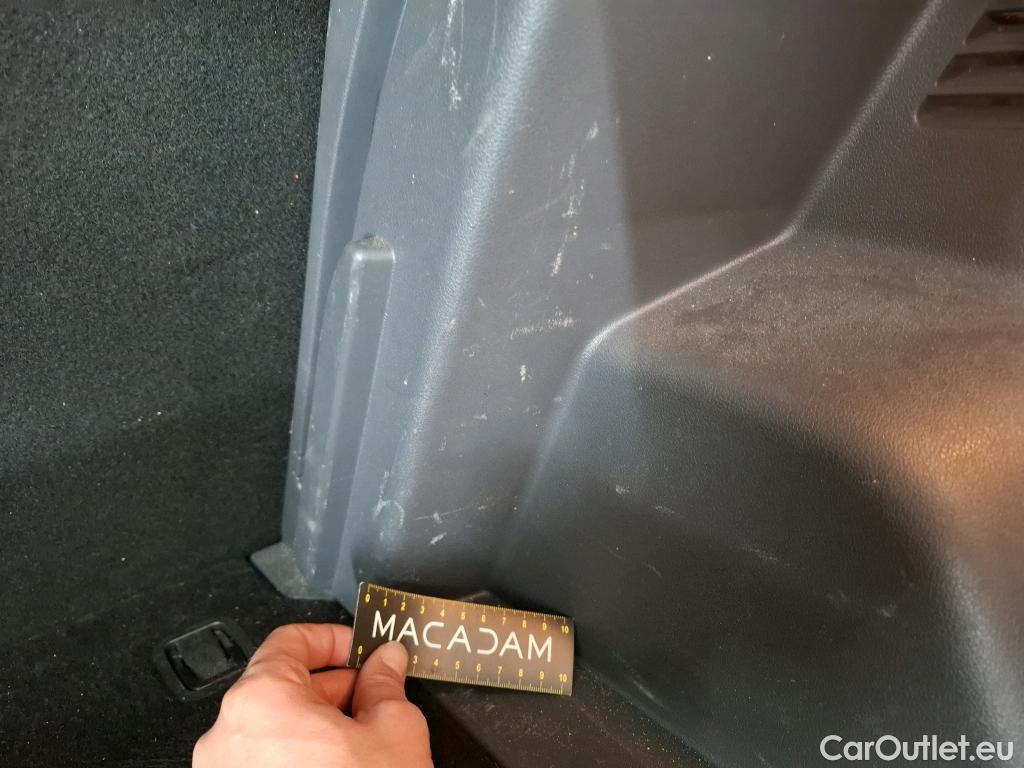  Hyundai  Bayon HYUNDAI  / 2021 / 5P / SUV 1.0 T-GDI 100 DCT- 7 HYB 48V CREATIVE #9