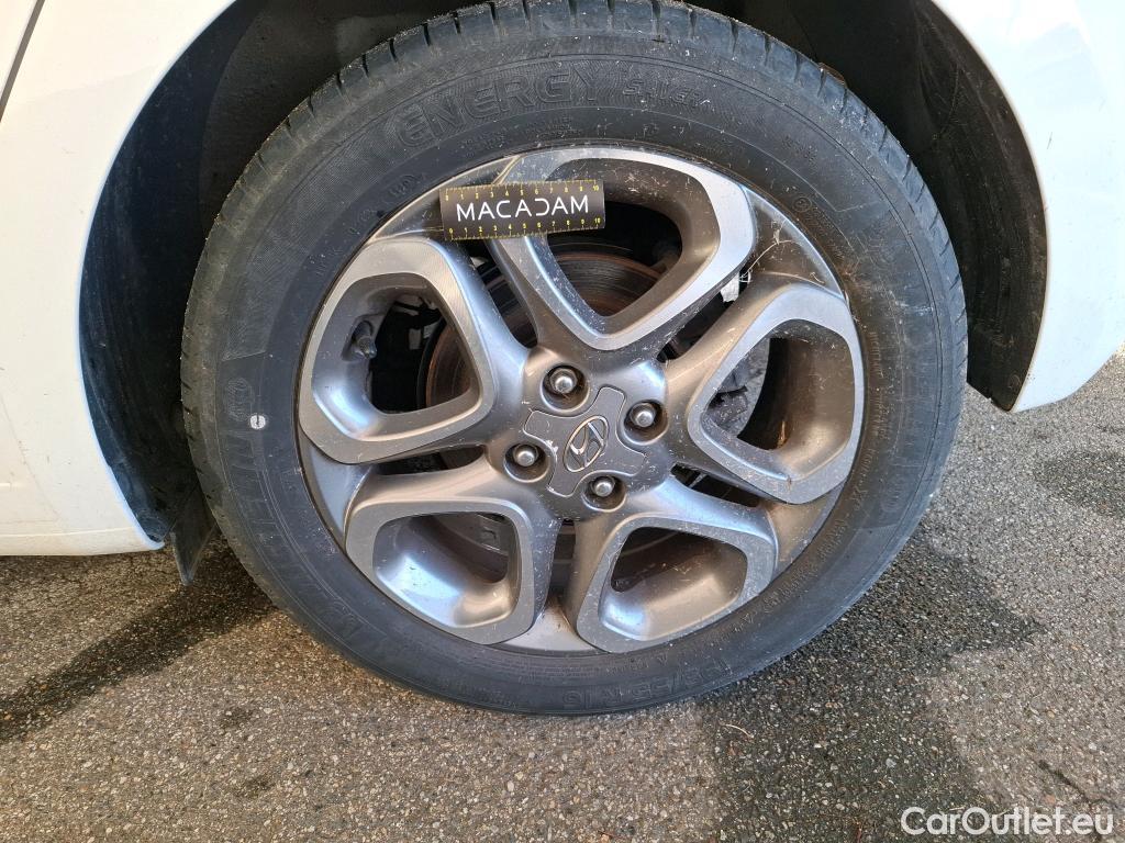  Hyundai  i20 HYUNDAI  2018  5P  Berline 10 TGDI 100 Edition  #9