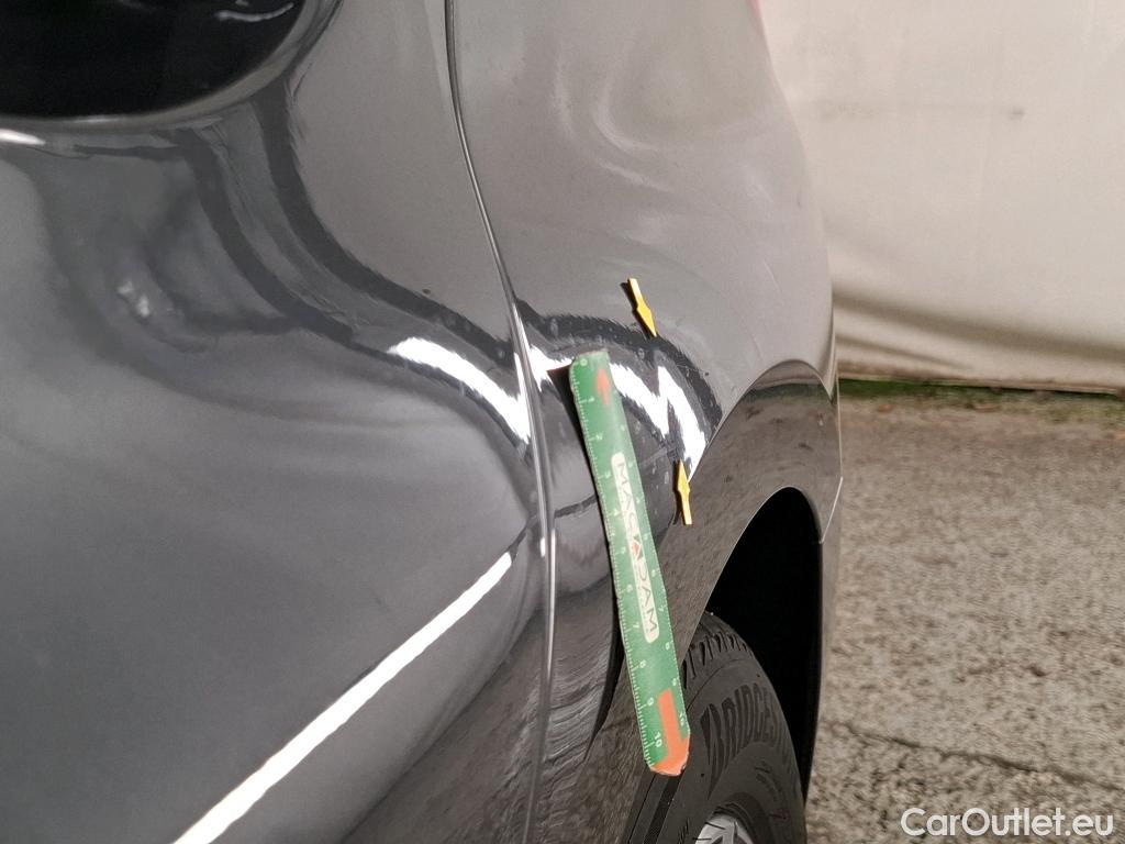  Bmw  Serie 3 BMW Série 3 Berline / 2018 / 4P / Berline 330e 292ch Business Design BVA8 Hybride #23