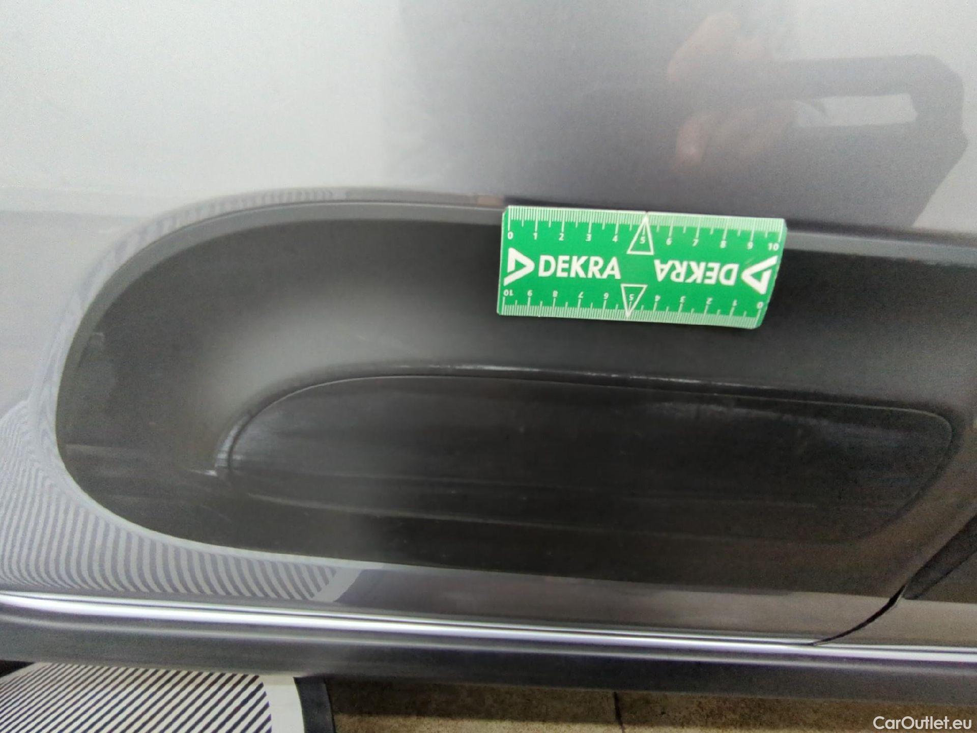  Citroen  C3  Shine Business 1.2 PureTech 80CV BVM5 E6d #17