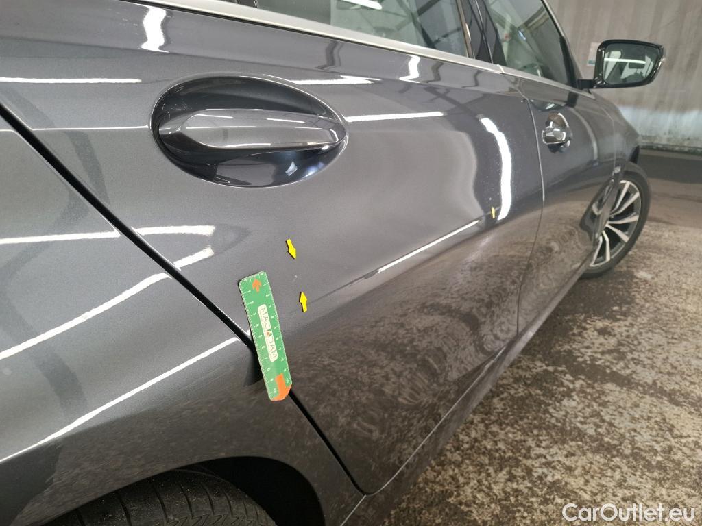  Bmw  Serie 3 BMW Série 3 Berline / 2018 / 4P / Berline 330e 292ch Business Design BVA8 Hybride #24