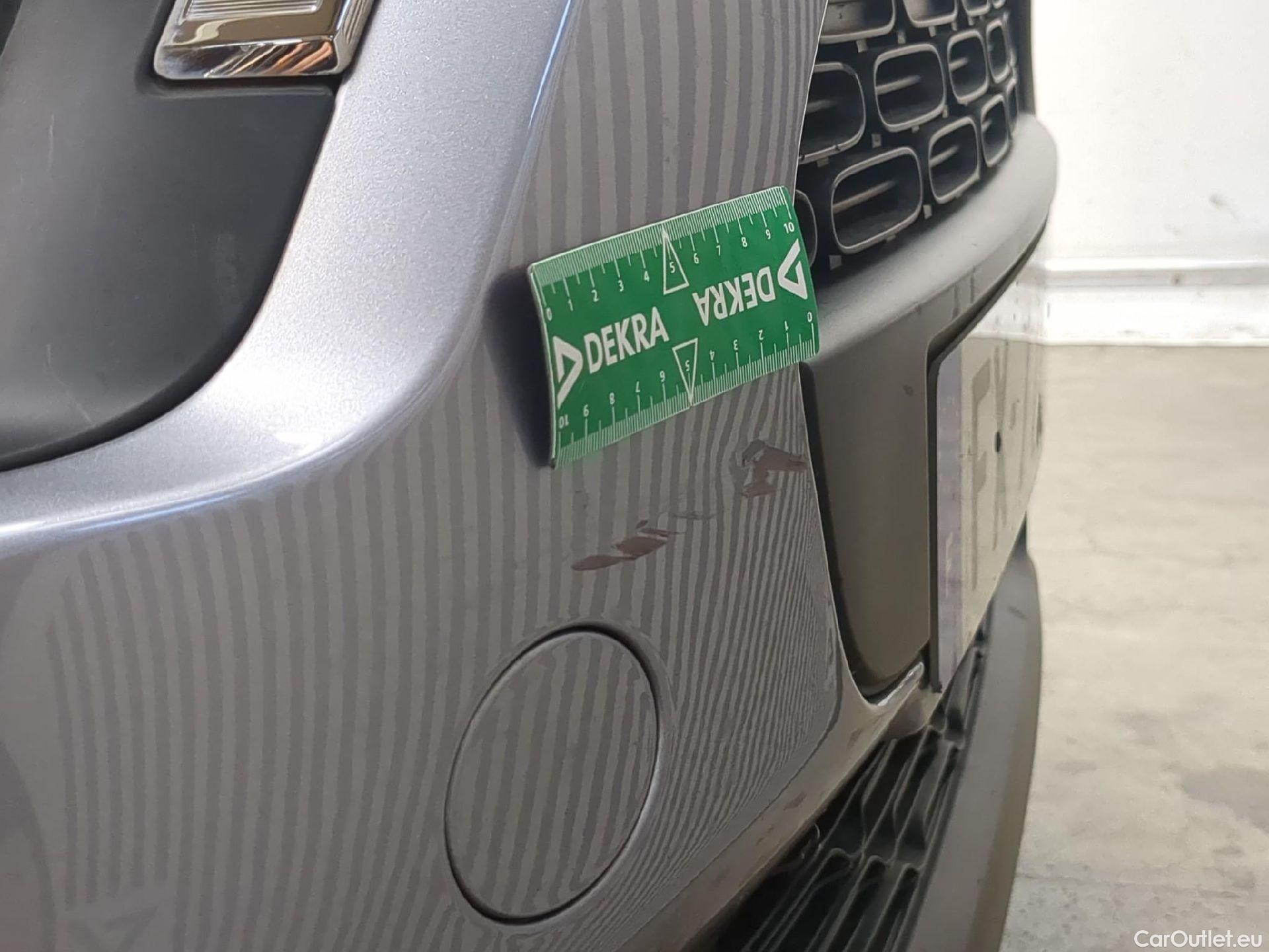  Citroen  C3  Shine Business 1.2 PureTech 80CV BVM5 E6d #27