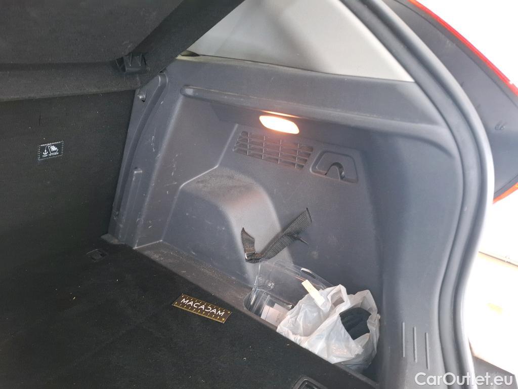  Hyundai  Bayon HYUNDAI  / 2021 / 5P / SUV 1.0 T-GDI 100 DCT- 7 HYB 48V CREATIVE #7