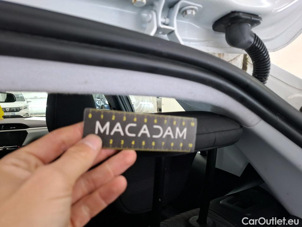  Opel  Corsa  F e Edition 50kWh BVA #18