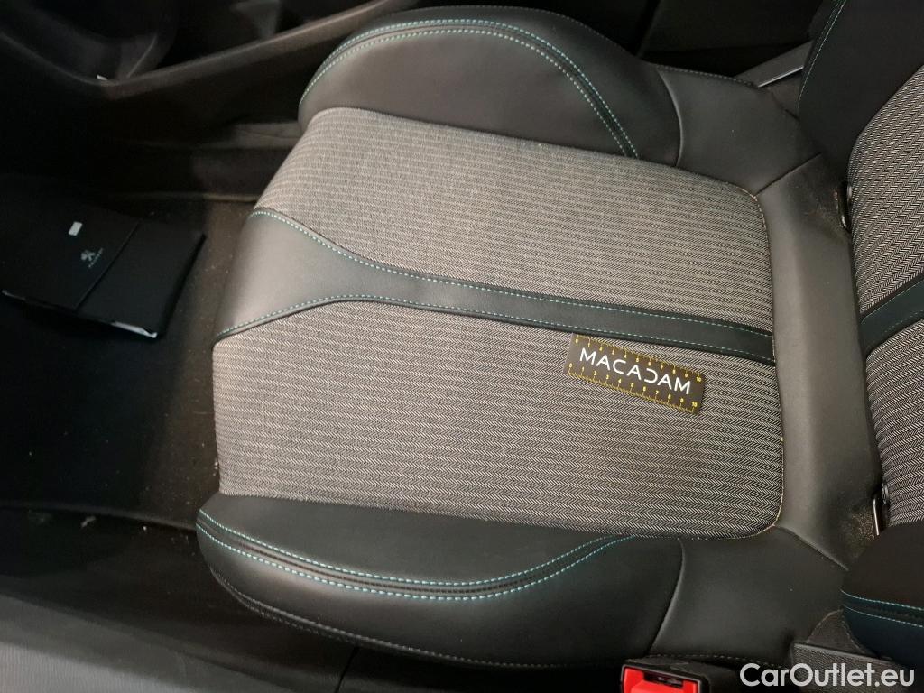  Peugeot  3008  Allure Pack 1.5 HDi 130CV BVA8 E6d #15