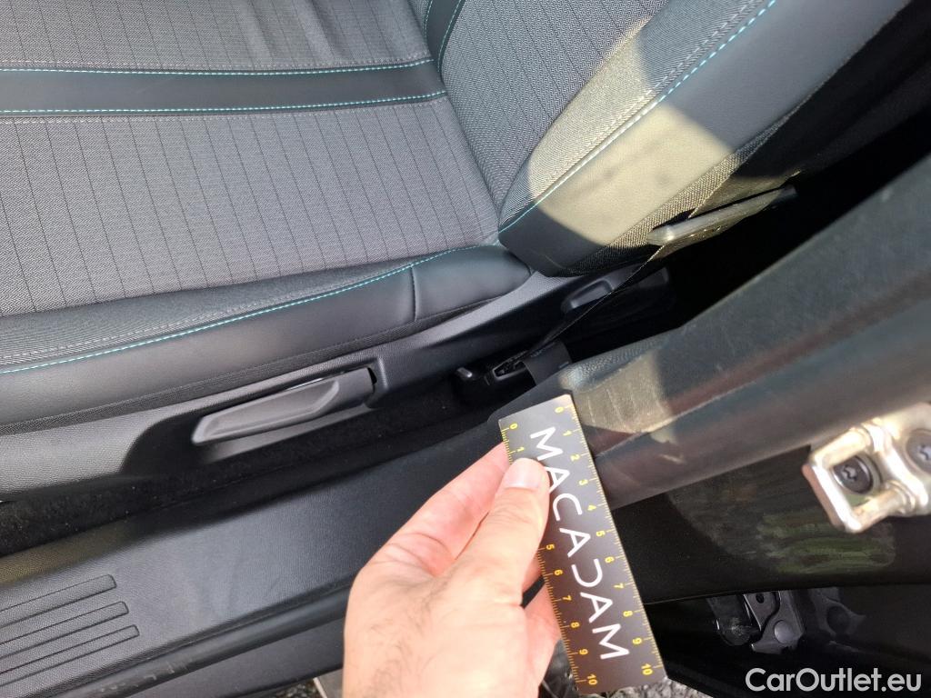  Peugeot  2008  Allure Pack 1.5 HDi 130CV BVA8 E6d / VO RECONDITIONNE - PHOTOS AVANT RECONDITIONNEMENT #2