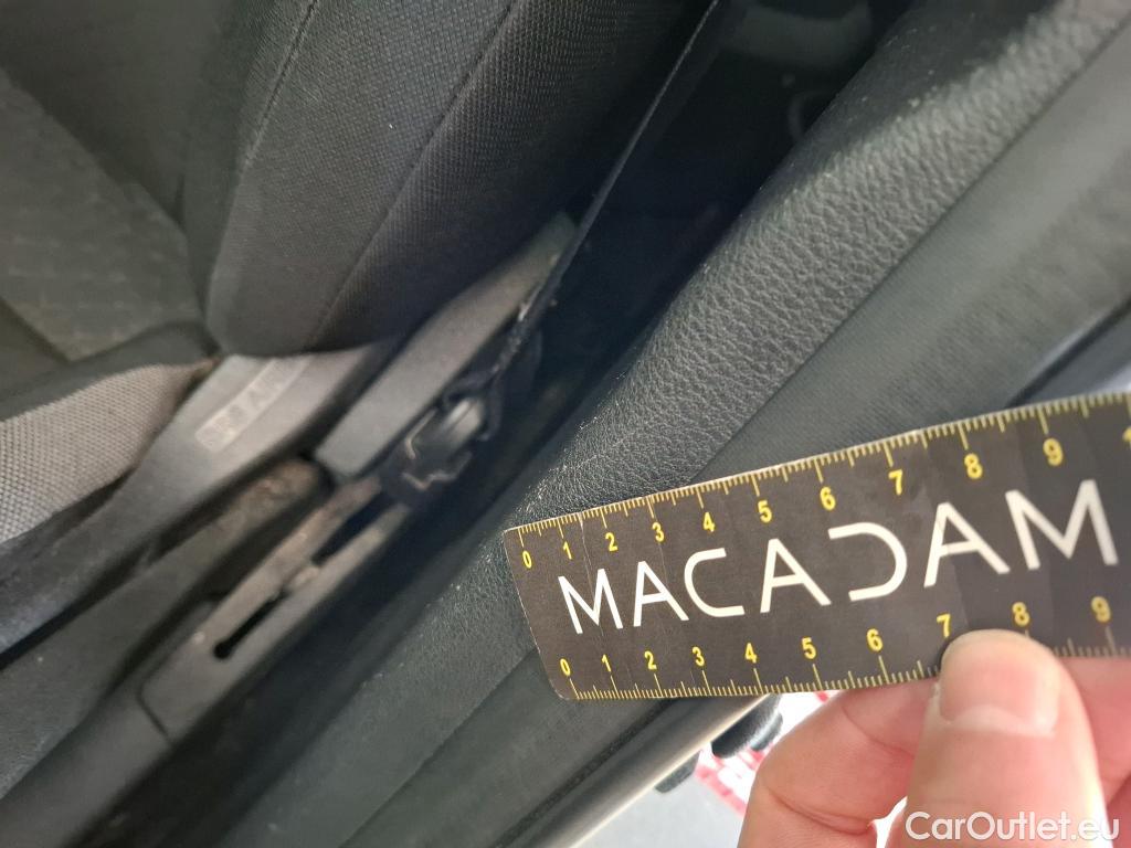  Nissan  Juke NISSAN  / 2019 / 5P / Crossover DIG-T 114 BVM6 Business+ #25