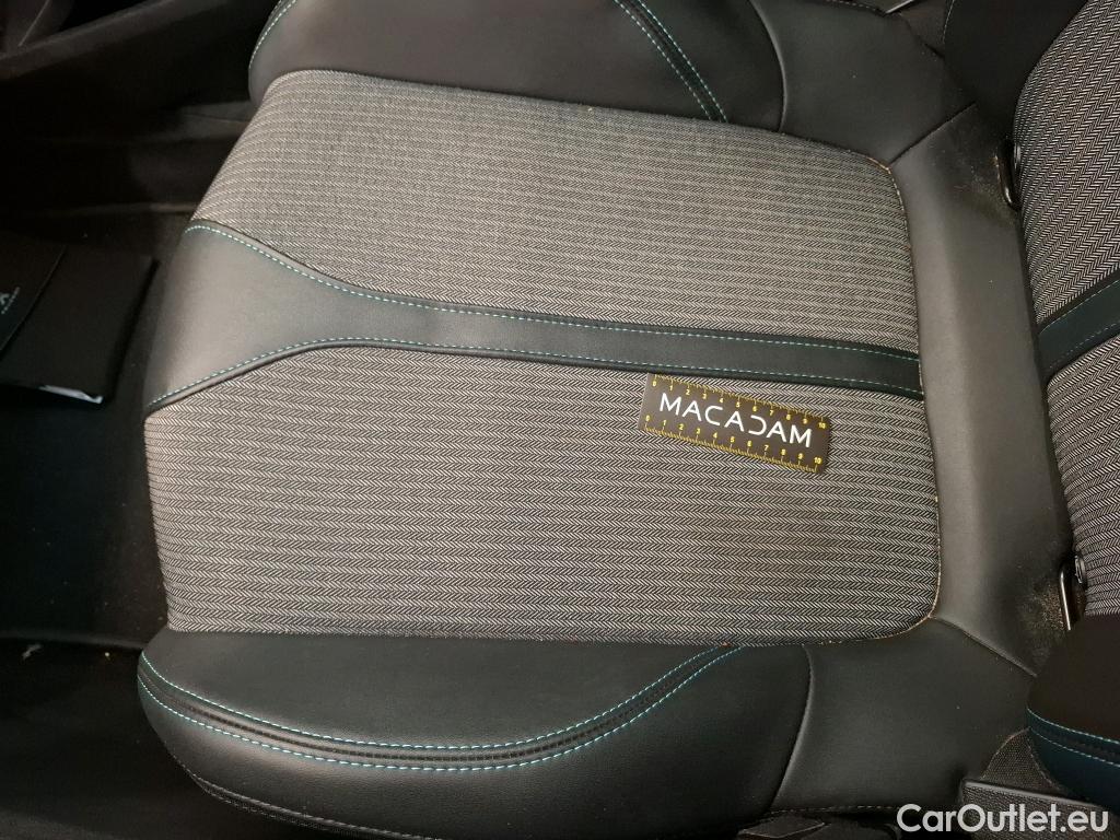  Peugeot  3008  Allure Pack 1.5 HDi 130CV BVA8 E6d #16