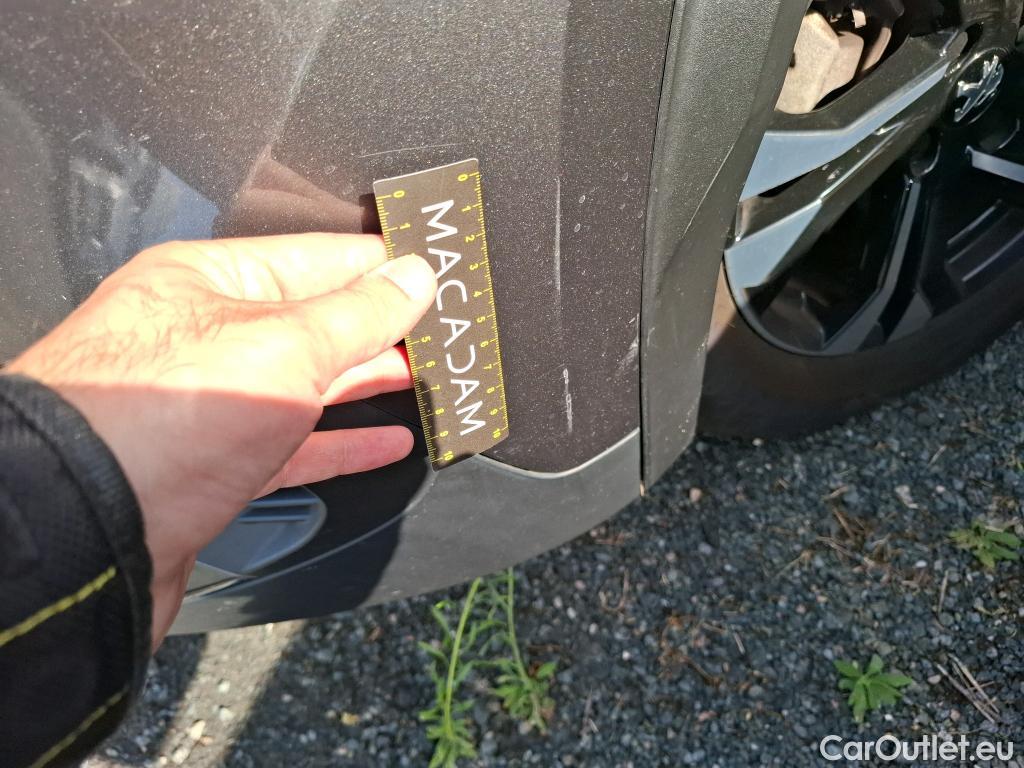  Peugeot  2008  Allure Pack 1.5 HDi 130CV BVA8 E6d / VO RECONDITIONNE - PHOTOS AVANT RECONDITIONNEMENT #9