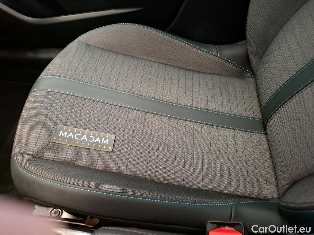  Peugeot  208  Allure Pack 1.2 PureTech 100CV BVA8 E6d #1