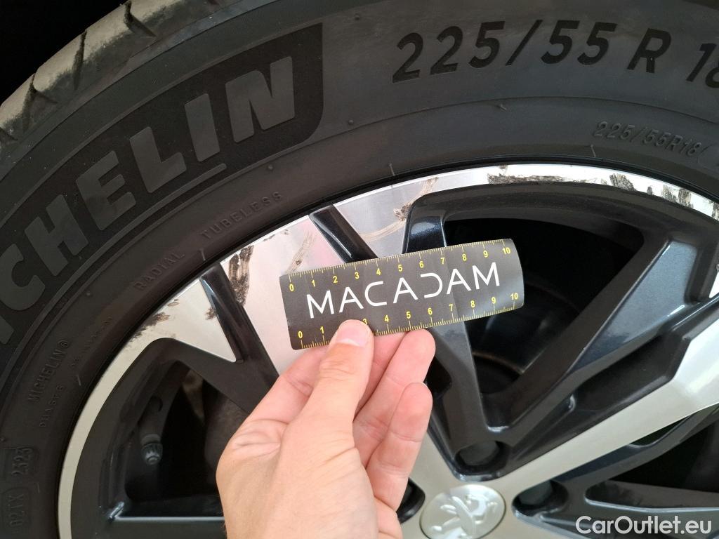  Peugeot  5008  Active Business 1.2 PureTech 130CV BVA8 E6d #19