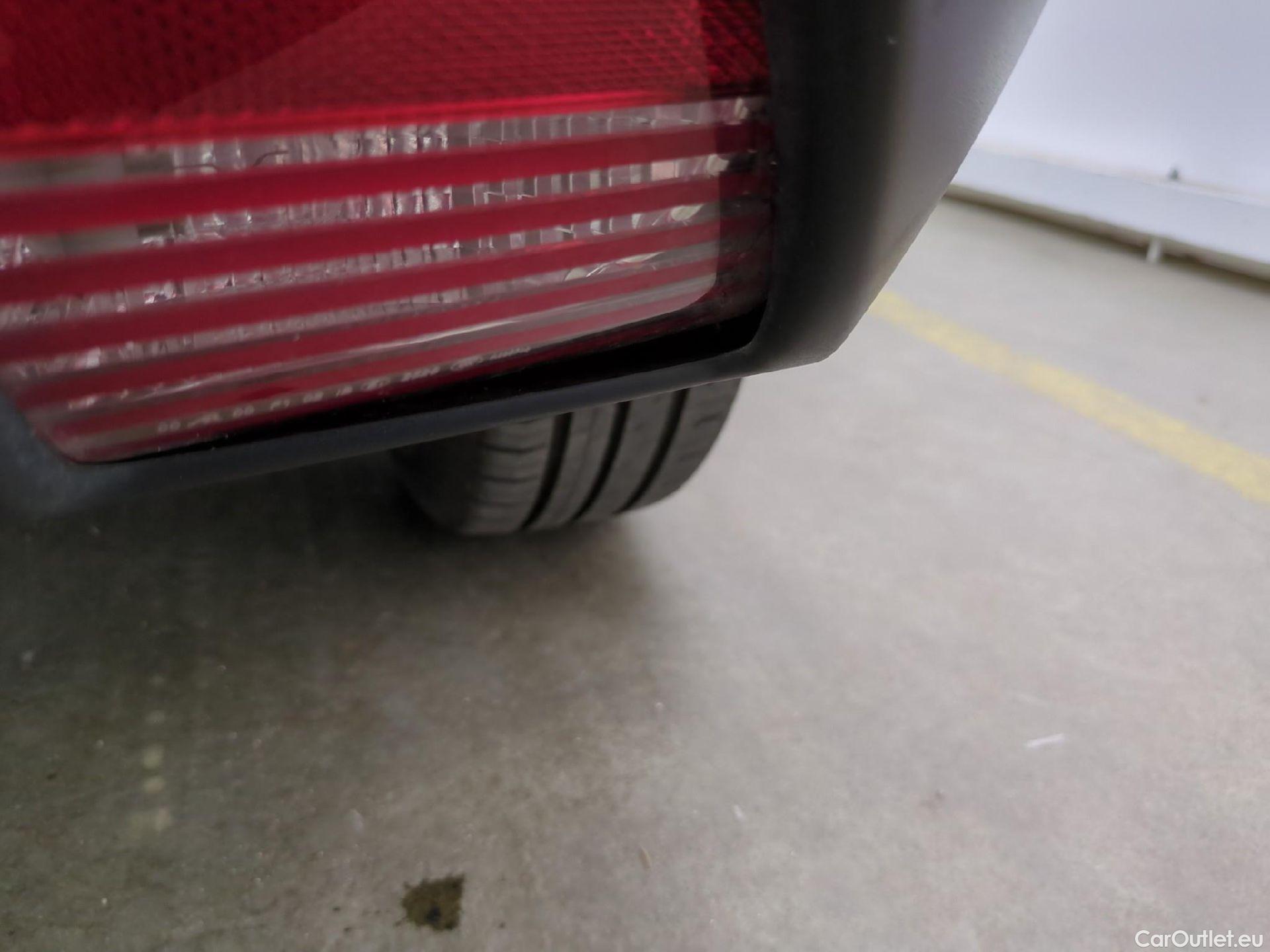  Peugeot  2008  Active Business 1.5 HDi 100CV BVM5 E6dT #36