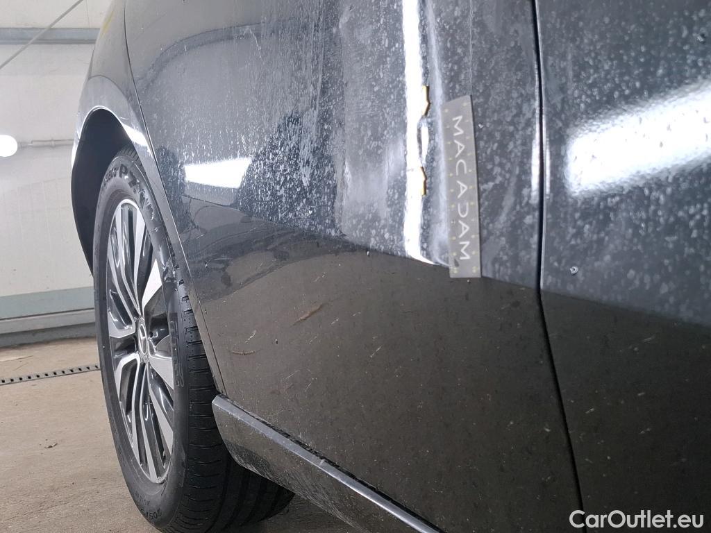  Mercedes  A-Klasse MERCEDES-BENZ Classe A Compact / 2018 / 5P / Berline A 200 d Business Line 8G-DCT #52