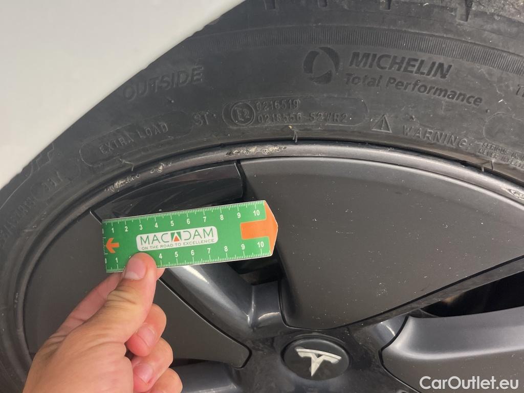  Tesla  Model 3 TESLA  / 2018 / 4P / Berline Autonomie Standard Plus RWD / VO RECONDITIONNE - PHOTOS AVANT RECONDITIONNEMENT #2