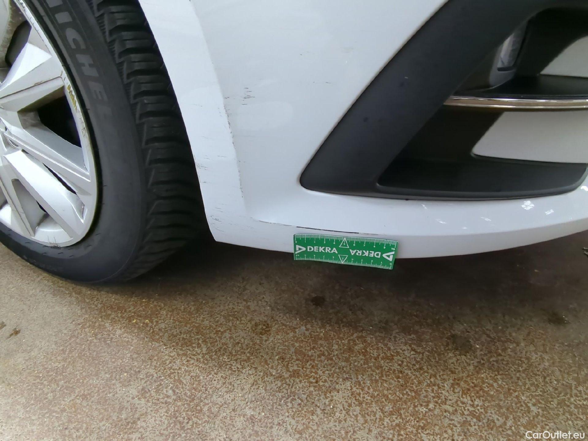  Renault  Megane  IV Berline 5pt. Business 1.5 dCi 115CV BVM6 E6d #15