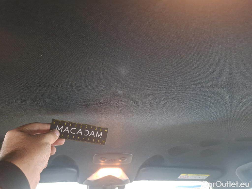  Toyota  C-HR TOYOTA  / 2016 / 5P / SUV 2.0 Hybride 184 Dynamic Business Beyond #32