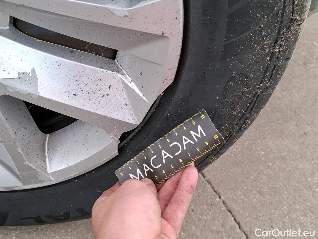  Renault  Captur  II Business 1.0 TCe 90CV BVM6 E6d #16