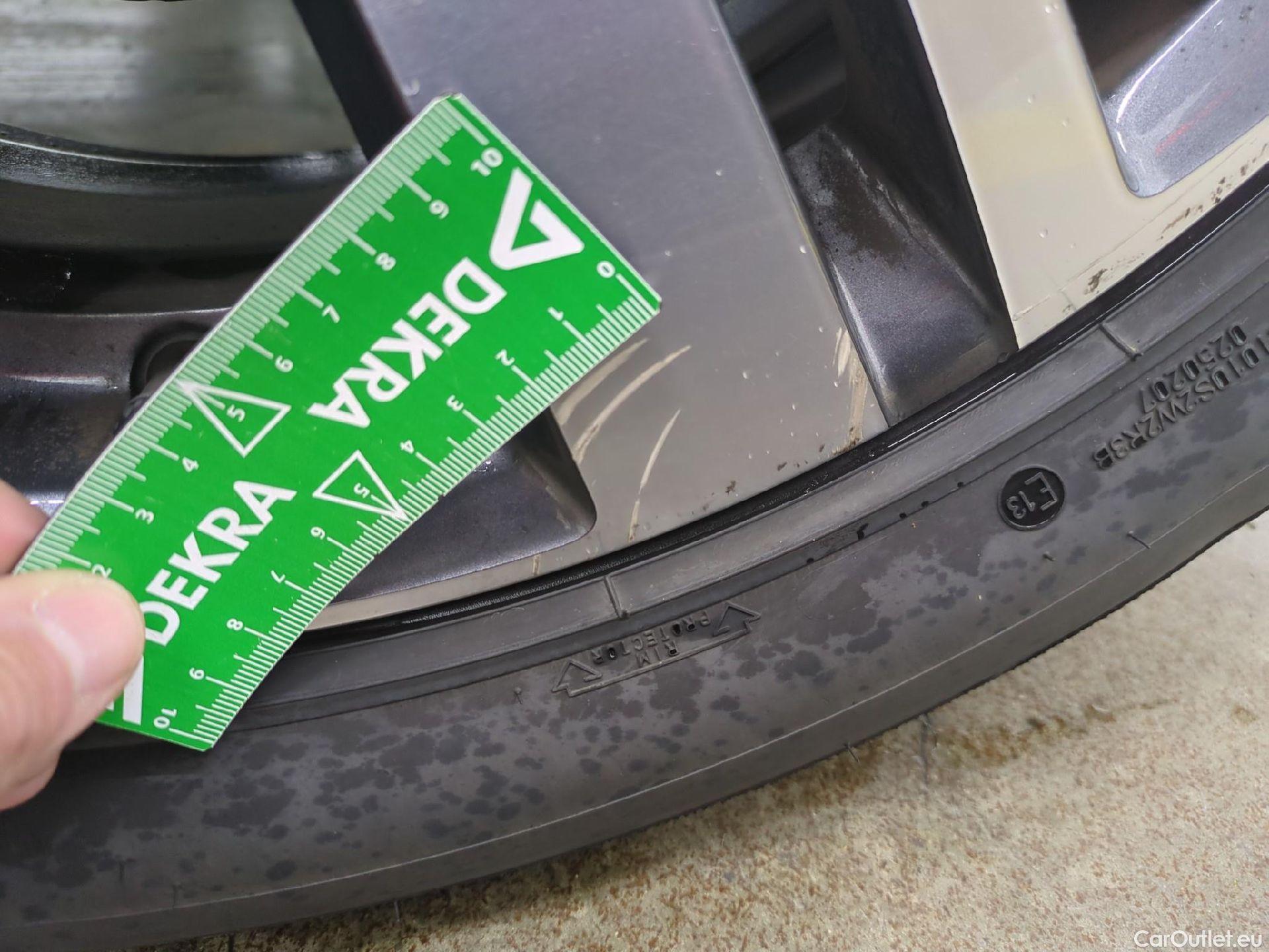  Peugeot  5008  Allure Pack 1.5 HDi 130CV BVA8 7 Sieges E6d #12