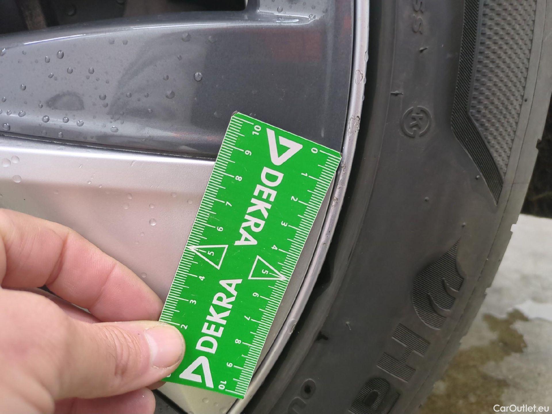  Tesla  Model Y TESLA  / 2021 / 5P / SUV RWD #5