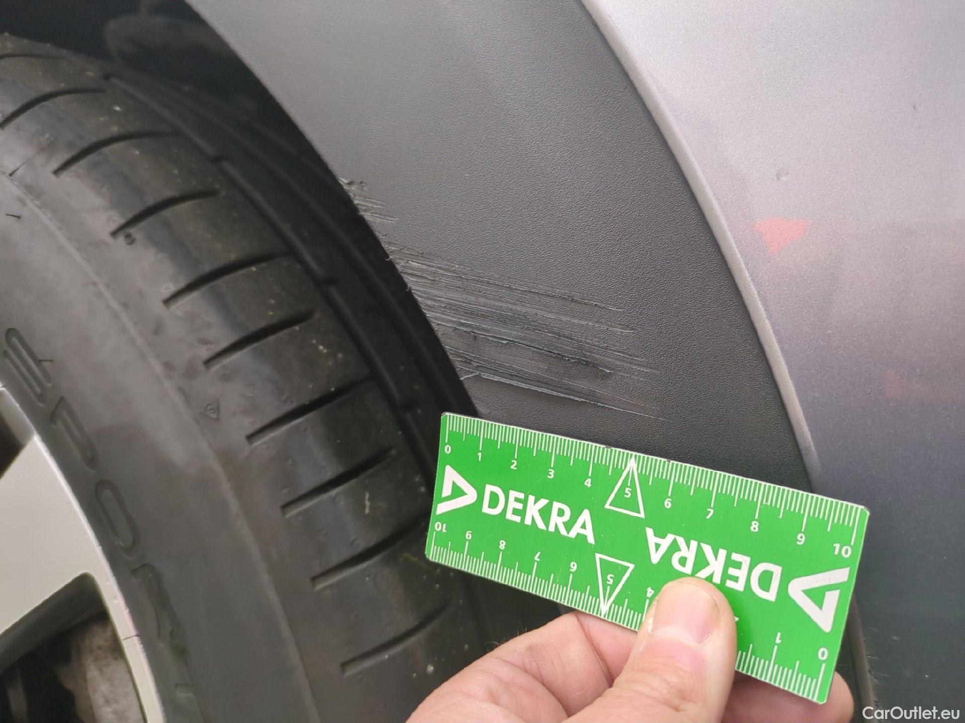  Peugeot  5008  Allure Pack 1.5 HDi 130CV BVA8 7 Sieges E6d #32