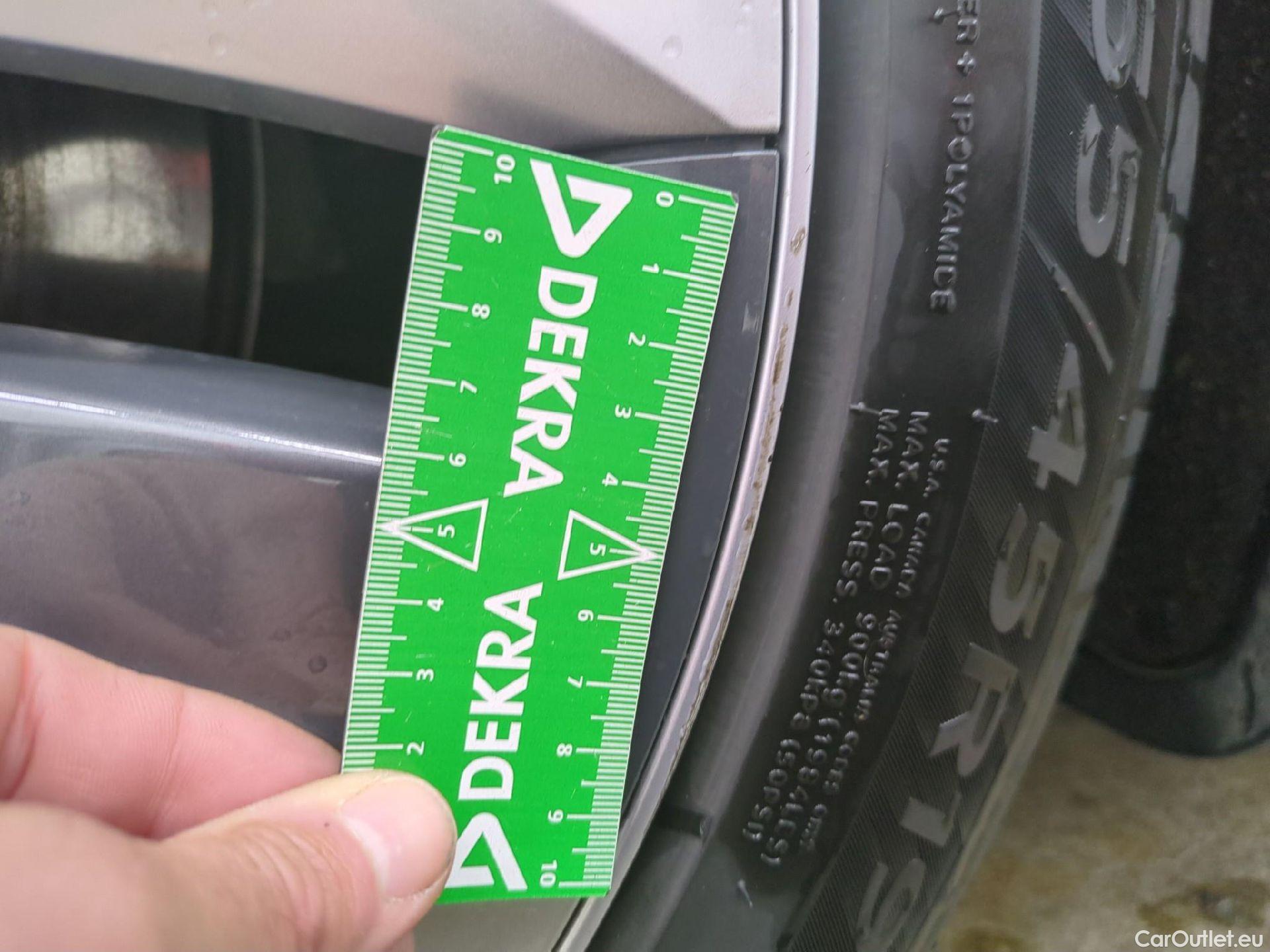  Tesla  Model Y TESLA  / 2021 / 5P / SUV RWD #9