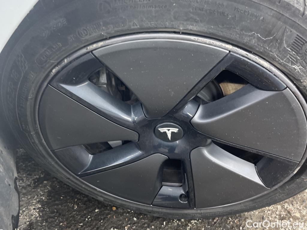  Tesla  Model 3 TESLA  / 2018 / 4P / Berline Autonomie Standard Plus RWD / VO RECONDITIONNE - PHOTOS AVANT RECONDITIONNEMENT #4