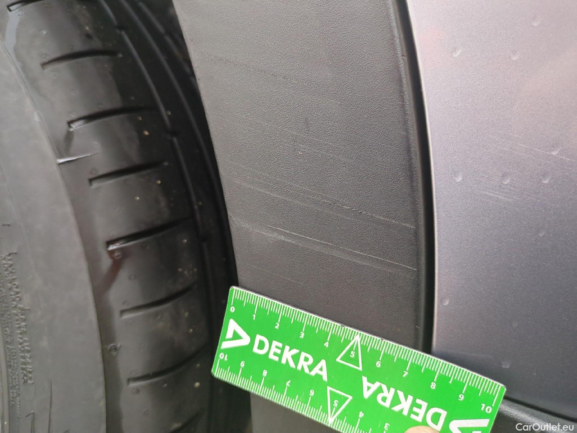  Peugeot  5008  Allure Pack 1.5 HDi 130CV BVA8 7 Sieges E6d #50