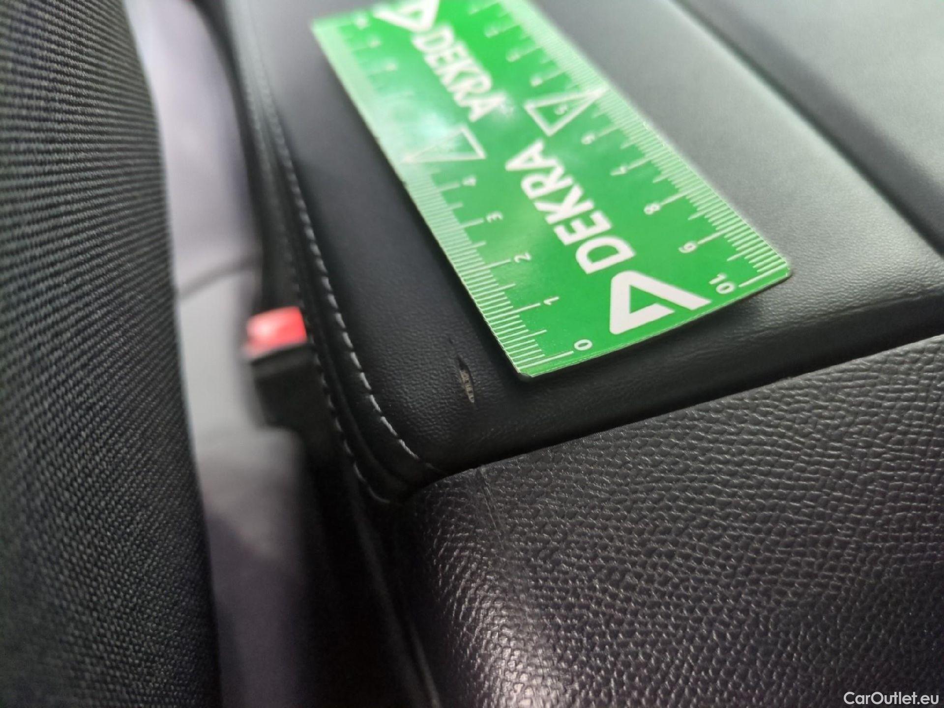  Peugeot  5008  Allure Pack 1.5 HDi 130CV BVA8 7 Sieges E6d #11