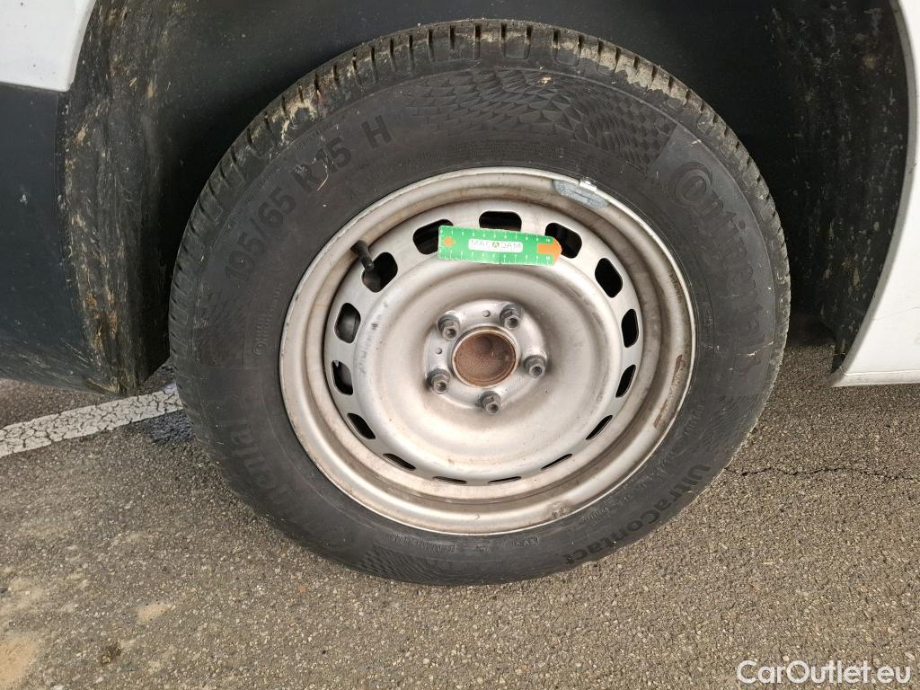  Peugeot  Partner PEUGEOT  / 2018 / 4P / Fourgonnette Taille M 650kg PureTech 110 S&S BVM6 #7