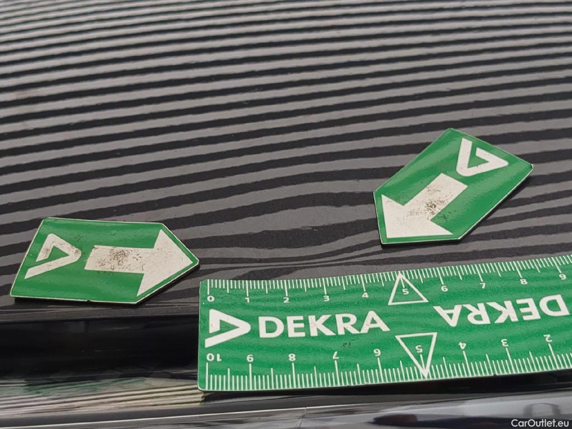  Toyota  Yaris TOYOTA  Hybride / 2019 / 5P / Berline Hybride 116h Dynamic Business Beyond Zer #12