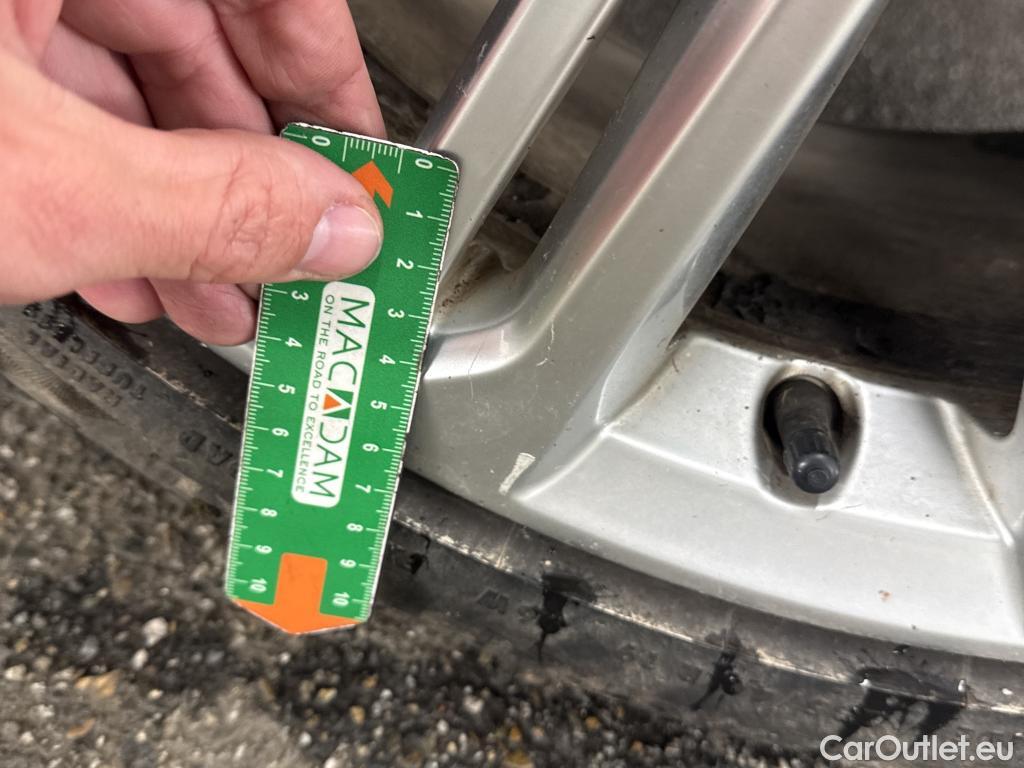  Volkswagen  Passat VOLKSWAGEN  / 2019 / 4P / Berline 2.0 TDI EVO SCR 200 4WD DSG7 R LINE #11