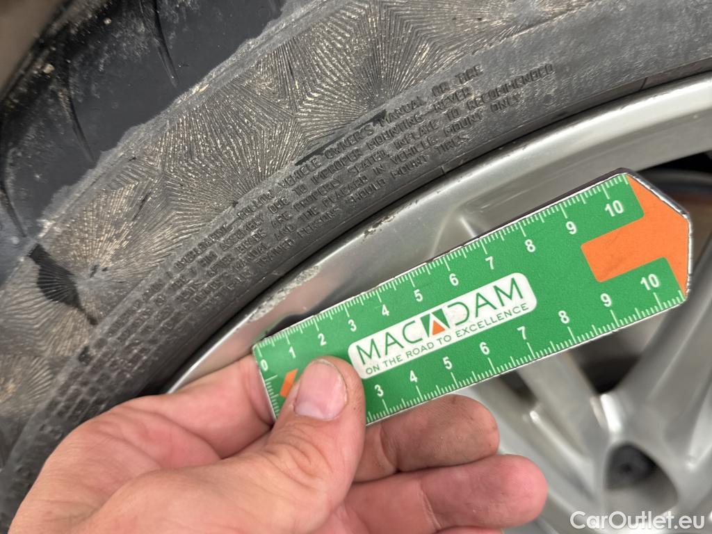  Volkswagen  Passat VOLKSWAGEN  / 2019 / 4P / Berline 2.0 TDI EVO SCR 200 4WD DSG7 R LINE #25