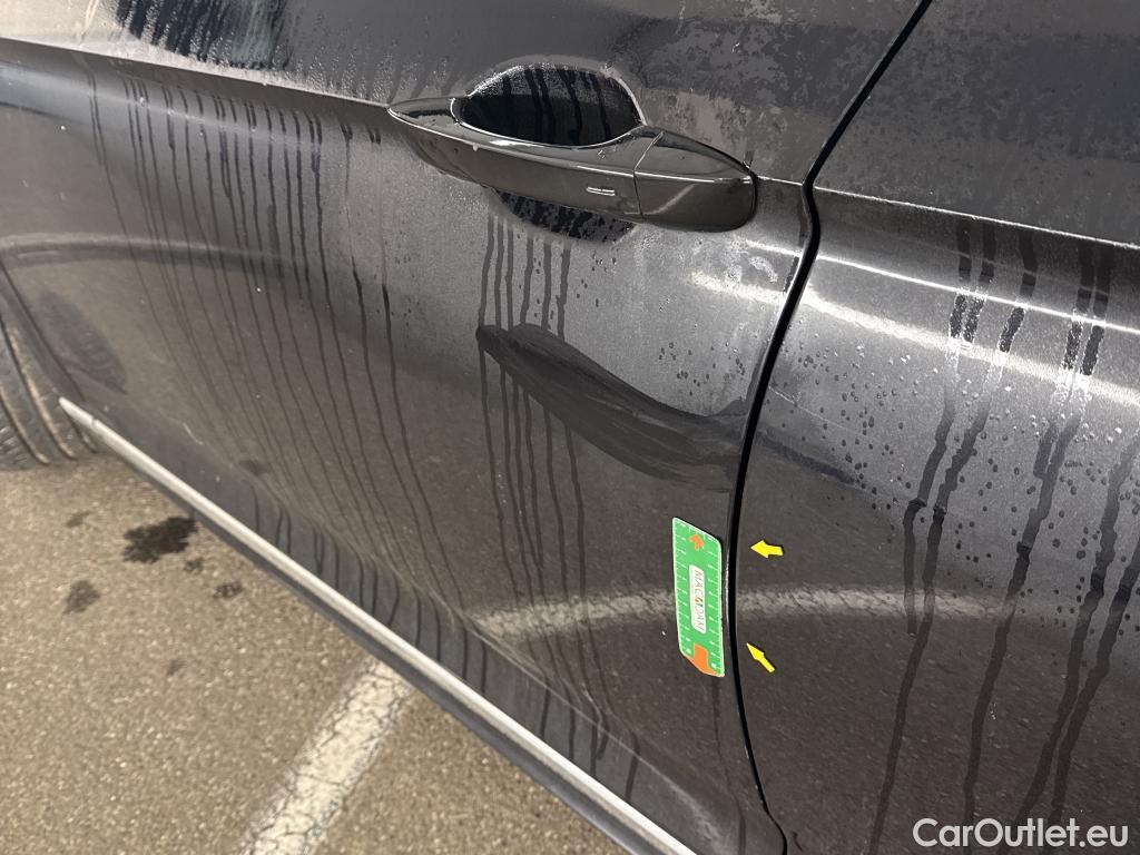  Volkswagen  Passat VOLKSWAGEN  / 2019 / 4P / Berline 2.0 TDI EVO SCR 200 4WD DSG7 R LINE #34