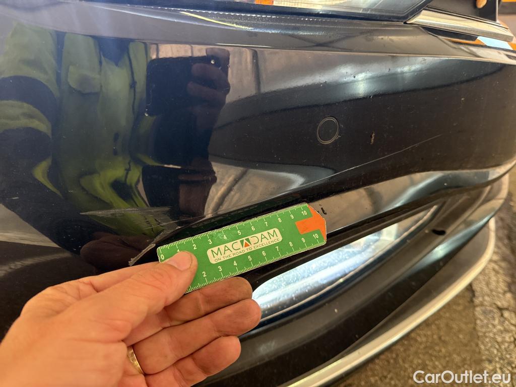  Volkswagen  Passat VOLKSWAGEN  / 2019 / 4P / Berline 2.0 TDI EVO SCR 200 4WD DSG7 R LINE #8