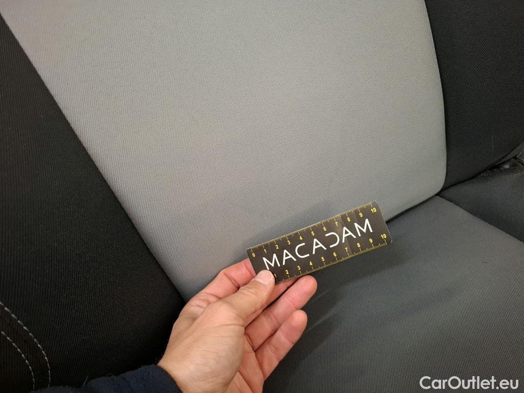  Toyota  Yaris TOYOTA  Hybride / 2017 / 5P / Berline 1.5 VVT-I HYBRID France Business #19