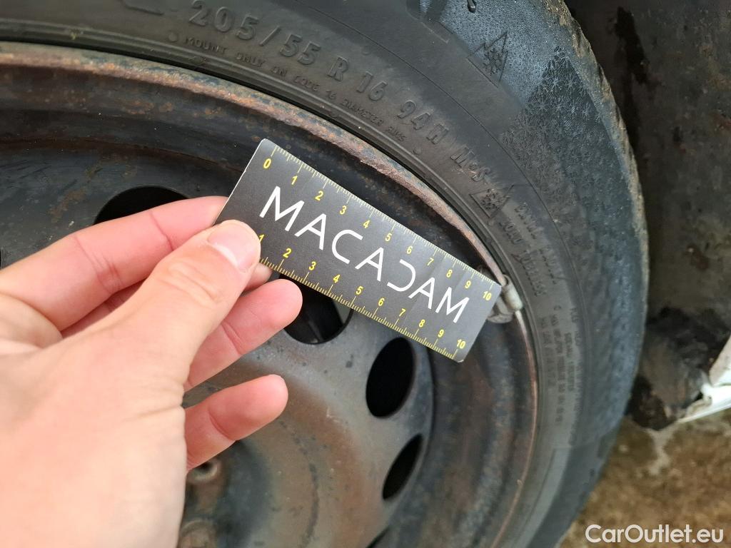  Peugeot  308  Premium Pack 1.6 HDi 100CV BVM5 E6 #39