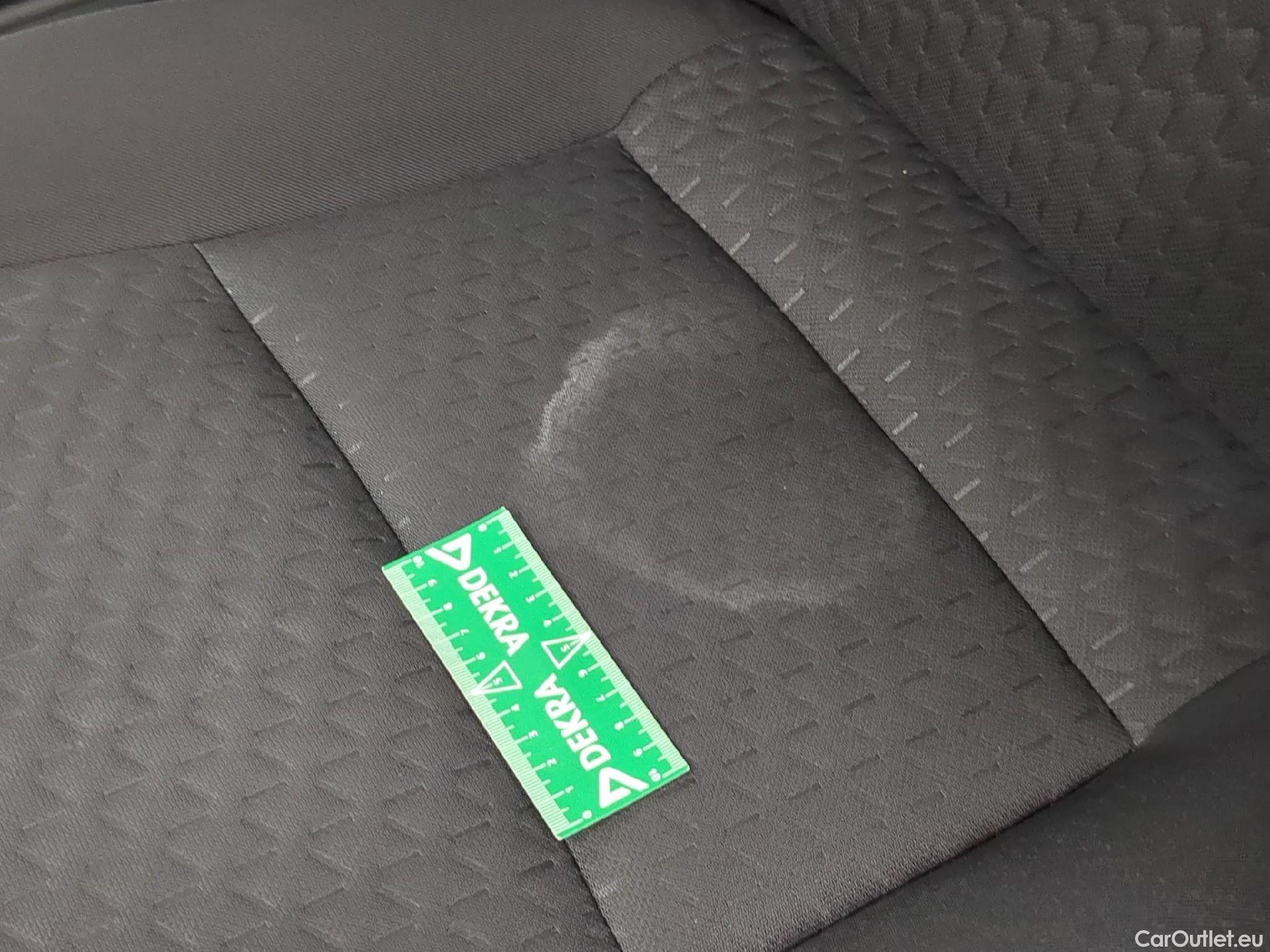  Toyota  Yaris Cross TOYOTA  Hybride / 2021 / 5P / SUV 1.5 HYBRID 116H DYNAMIC AUTO #2