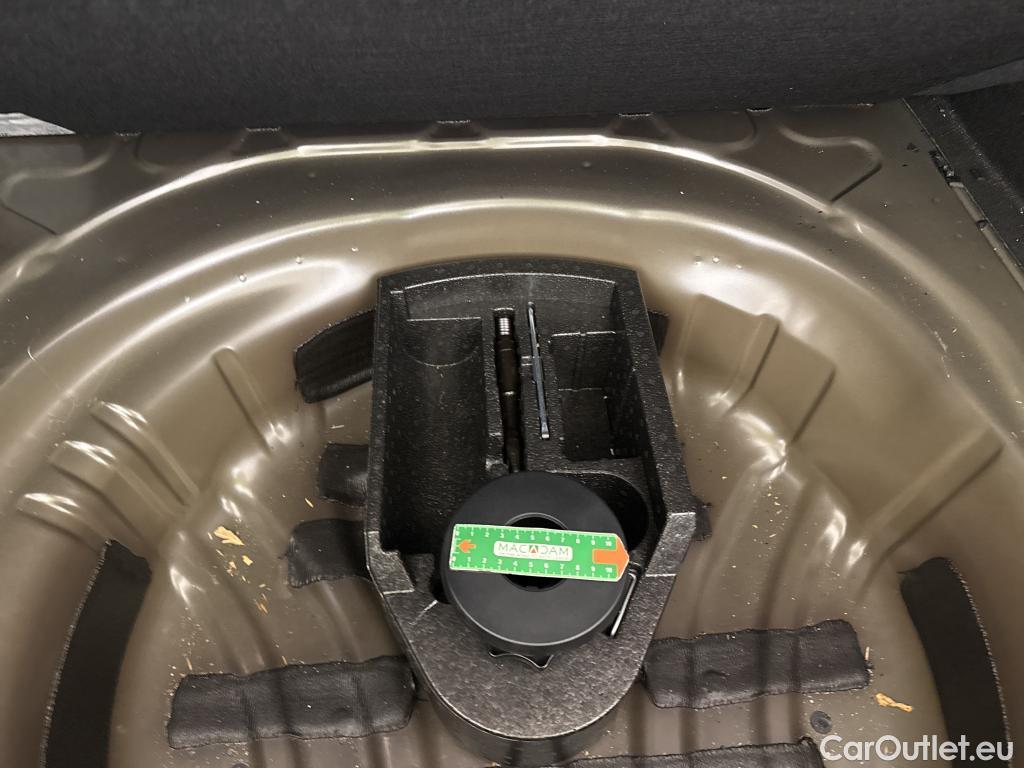  Volkswagen  Passat VOLKSWAGEN  / 2019 / 4P / Berline 2.0 TDI EVO SCR 200 4WD DSG7 R LINE #21