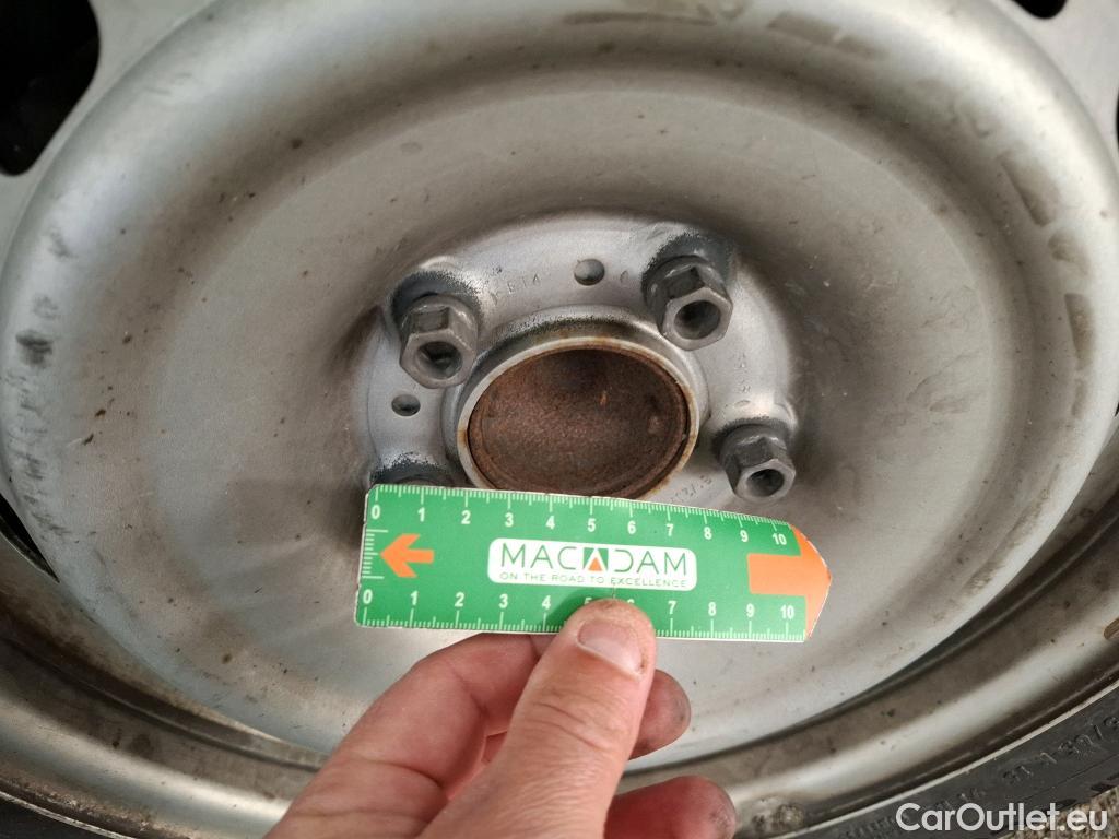  Peugeot  Partner PEUGEOT  / 2018 / 4P / Fourgonnette Taille M 650kg PureTech 110 S&S BVM6 #8