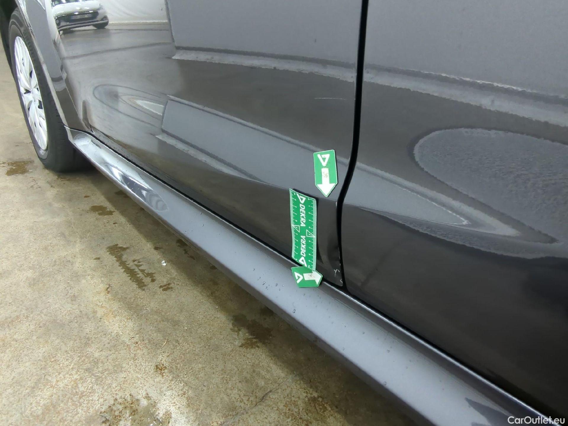  Toyota  Yaris TOYOTA  Hybride / 2019 / 5P / Berline Hybride 116h Dynamic Business Beyond Zer #15