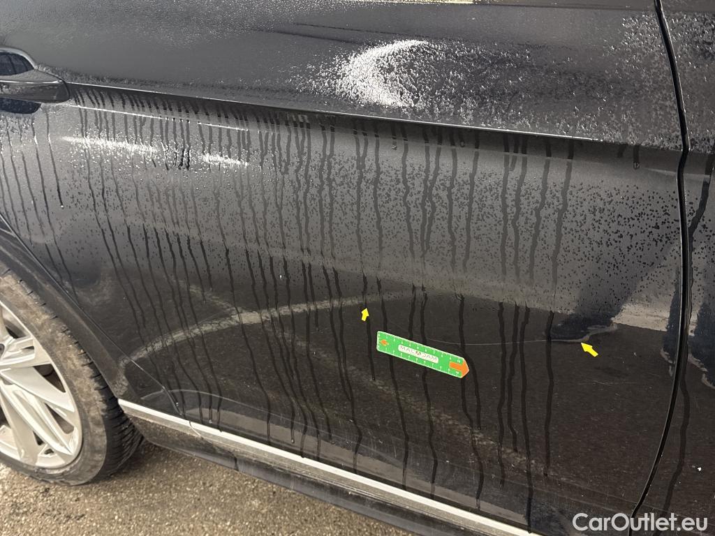  Volkswagen  Passat VOLKSWAGEN  / 2019 / 4P / Berline 2.0 TDI EVO SCR 200 4WD DSG7 R LINE #1